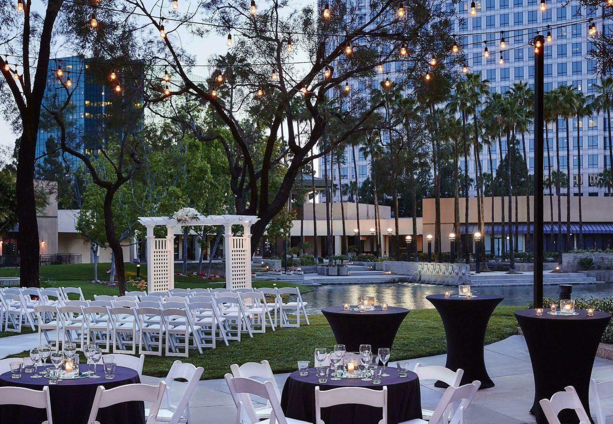 Costa Mesa Marriott Hotel Exterior foto